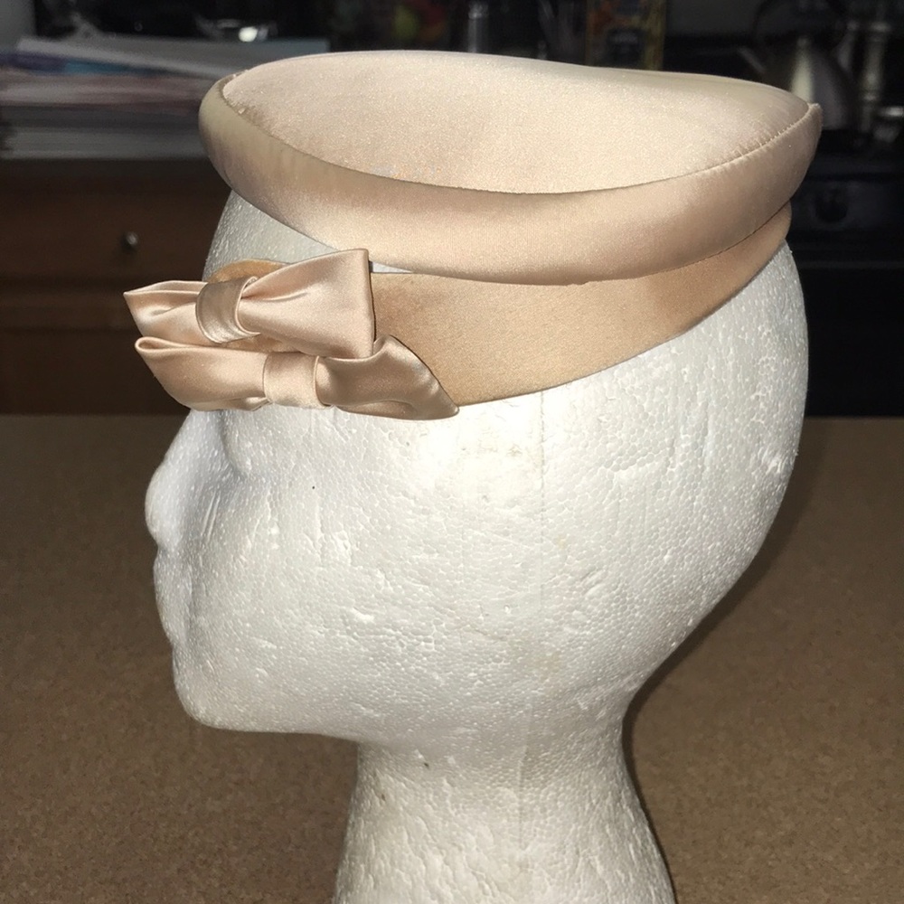 Cindy Vintage Hat - Picture 1 of 7